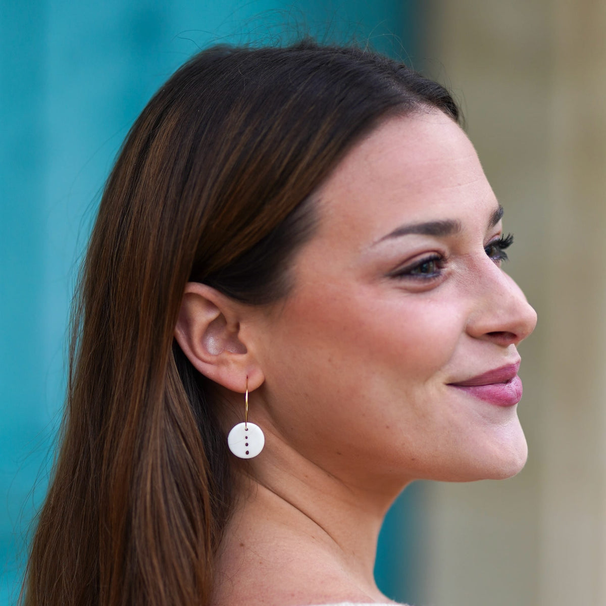boucles d’oreilles créoles rondes en porcelaine et or, motif trois points